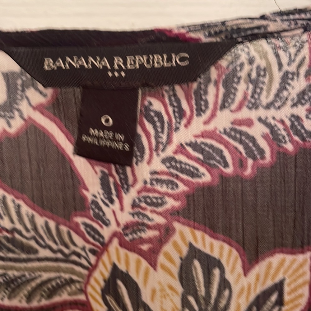 Floral 3/4 length Sleeves Banana Republic Dress - Picture 4 of 7